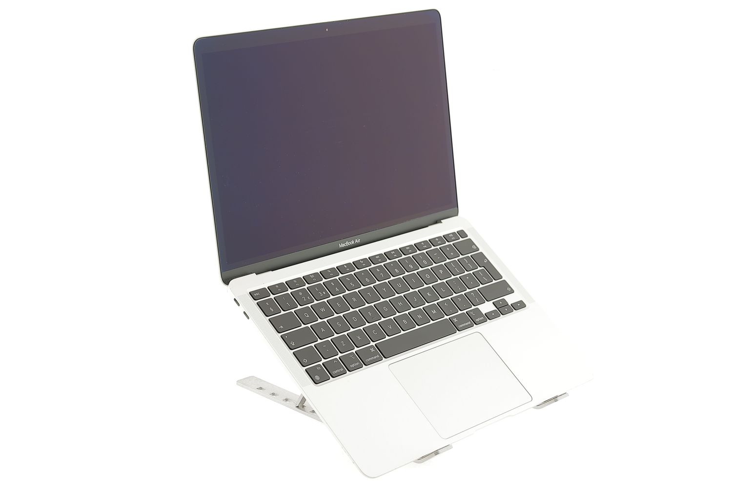 Apple MacBook Air 13″ 2020, i5 1.1 GHz, 16 GB, Intel Iris Plus 512 GB Silver - Nagyon jó