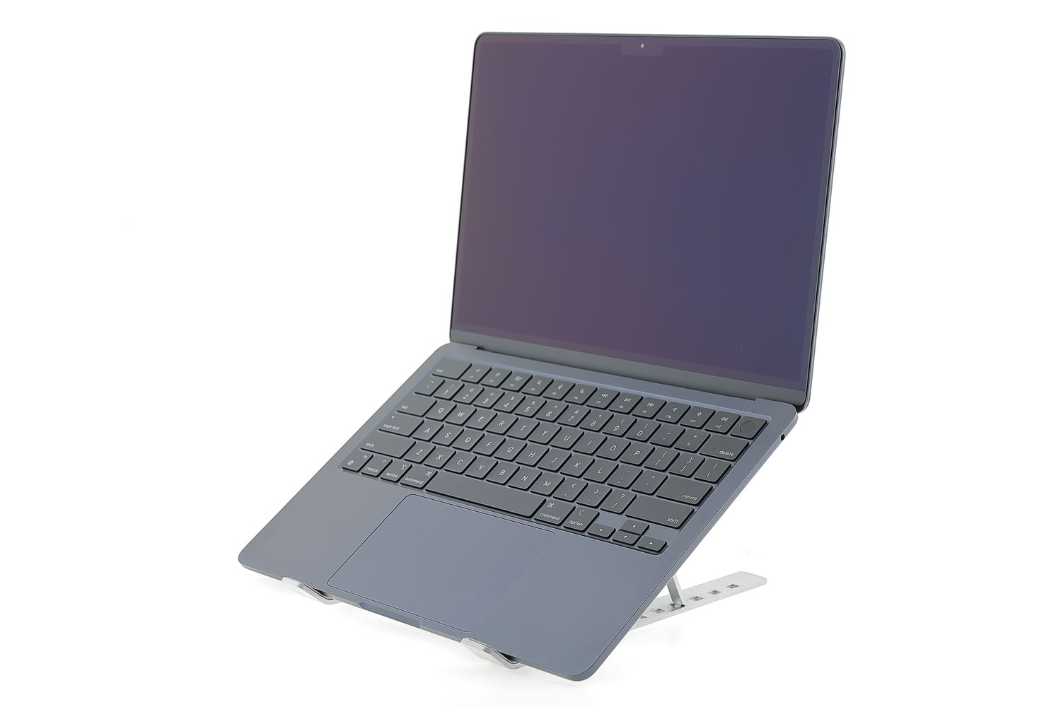 Apple MacBook Air 13″ 2022, M2 8 Cores, 8 GB, 8 core GPU 256 GB Midnight - Ca nou