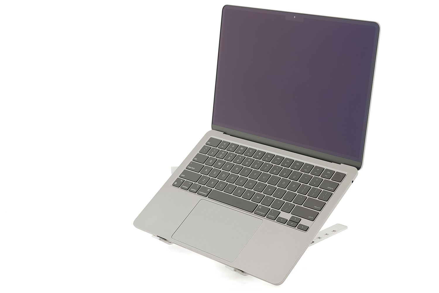 Apple MacBook Air 13″ 2022, M2 8 Cores, 8 GB, 8 core GPU 256 GB Space Gray - Като нов