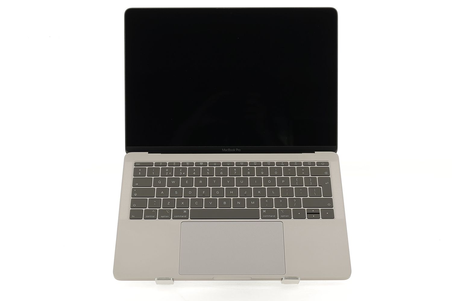 Apple MacBook Pro 13″ 2017, i5 2.3 GHz, 8 GB, Intel Iris Plus Graphics 640 128 GB Space Gray - Много добро