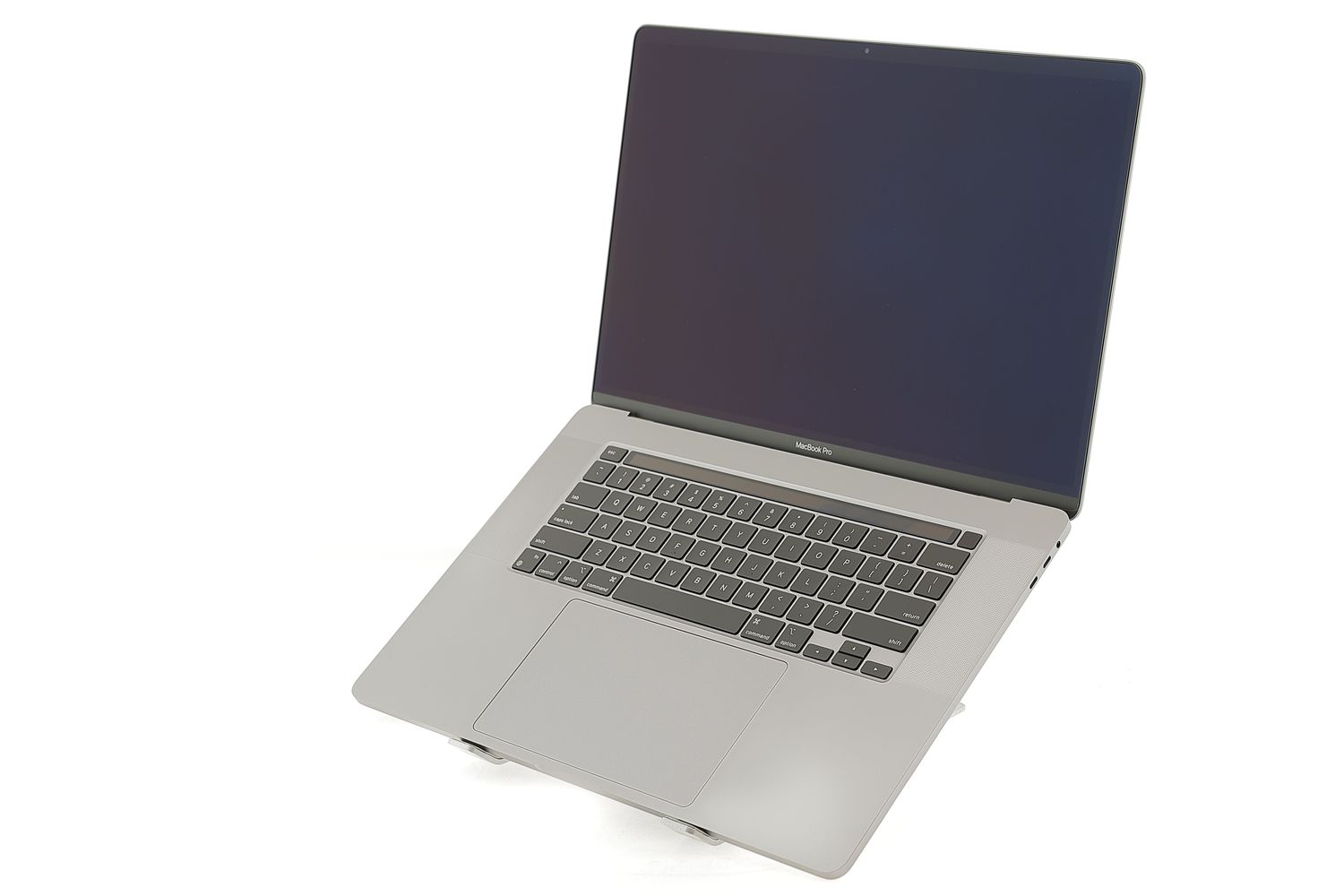 Apple MacBook Pro 16″ Touch Bar 2019, i9 2.4 GHz, 32 GB, AMD Radeon Pro 5500M 1 TB Space Gray - Excelent
