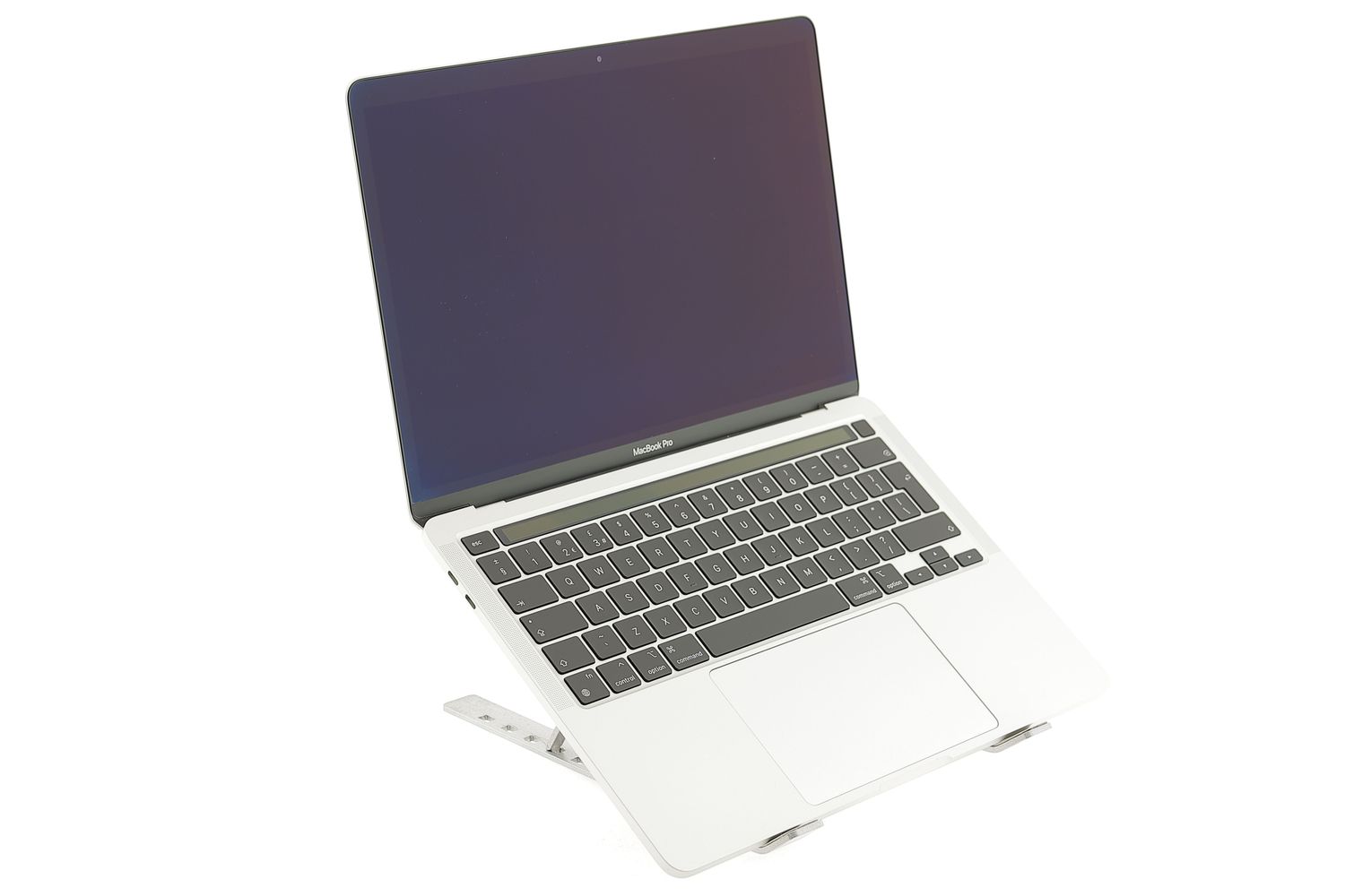 Apple MacBook Pro 13″ Touch Bar 2020, i5 2 GHz, 16 GB, Intel Iris Plus Graphics 512 GB Silver - Много добро