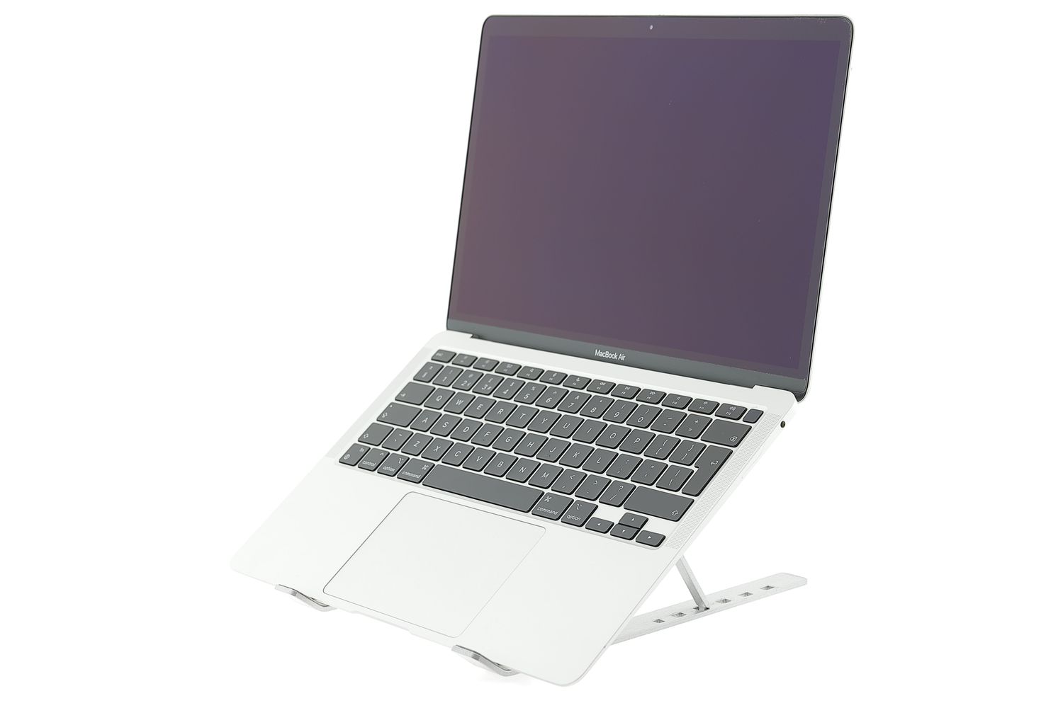 Apple MacBook Air 13″ 2020, M1 8 Cores, 8 GB, 8 core GPU 512 GB Silver - Nagyon jó