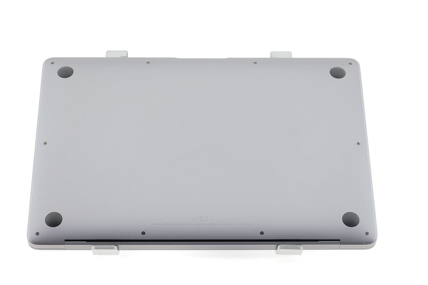 Apple MacBook Air 13″ 2020, M1 8 Cores, 8 GB, 7 core GPU 256 GB Space Gray - Kiváló