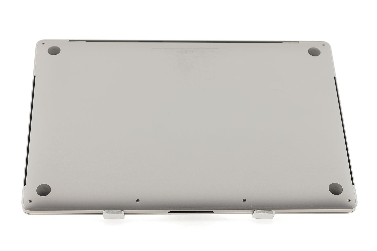 Apple MacBook Pro 16″ Touch Bar 2019, i7 2.6 GHz, 16 GB, AMD Radeon Pro 5300M 512 GB Space Gray - Kiváló