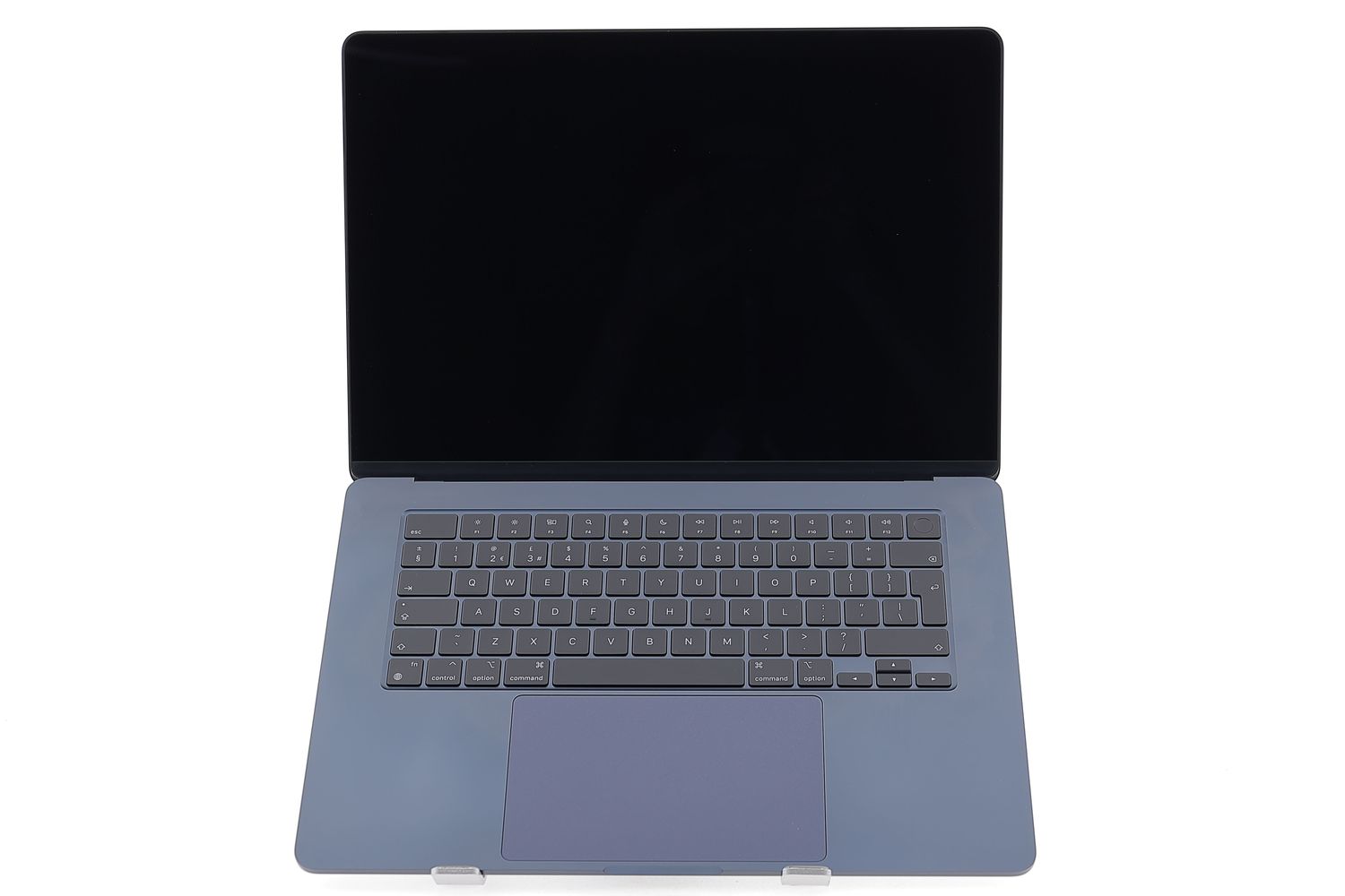 Apple MacBook Air 15″ 2024, M3 8 Cores, 8 GB, 10 core GPU 512 GB Midnight - Kiváló