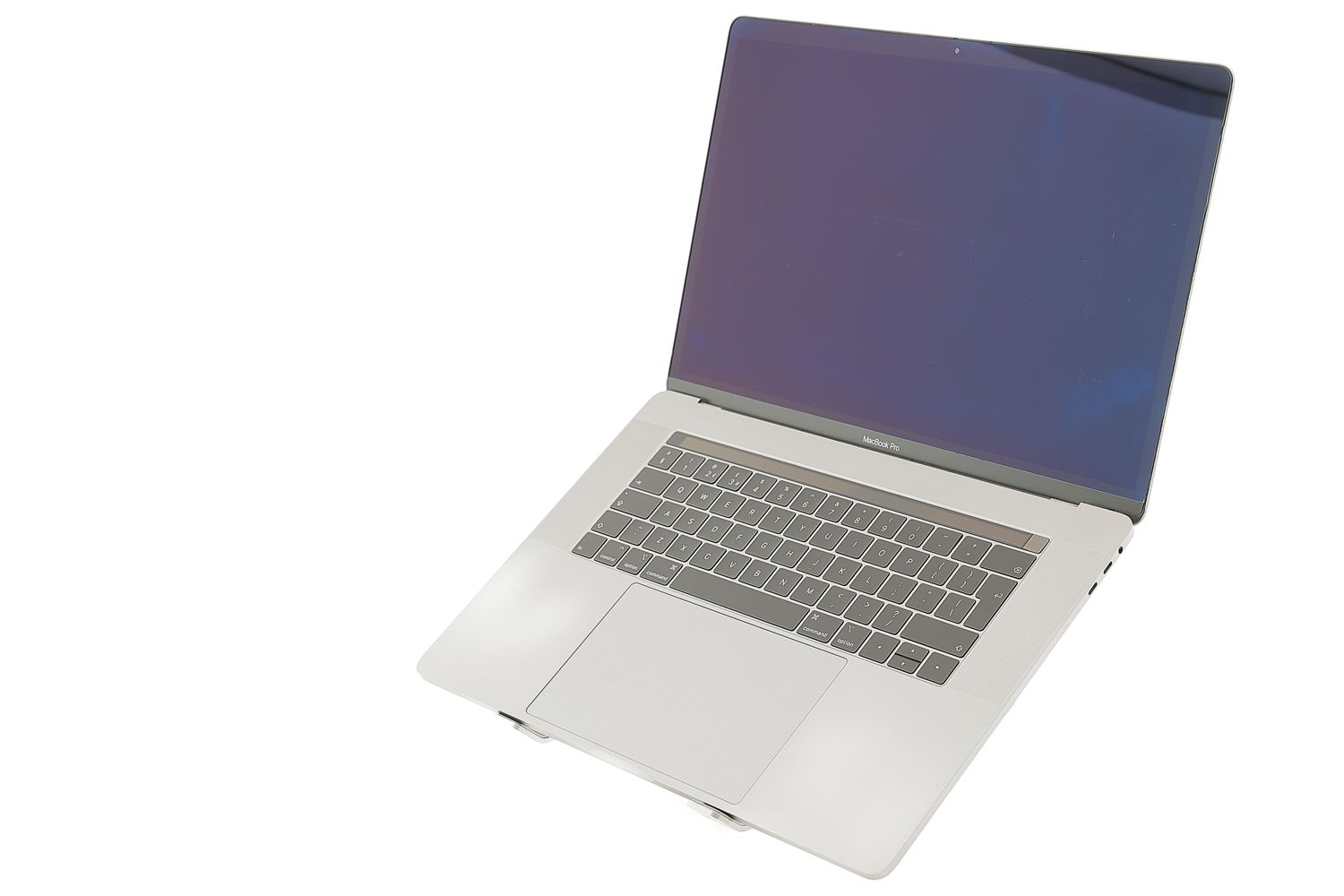 Apple MacBook Pro 15″ Touch Bar 2019, i9 2.3 GHz, 32 GB, AMD Radeon Pro 560X 1 TB Space Gray - Отлично