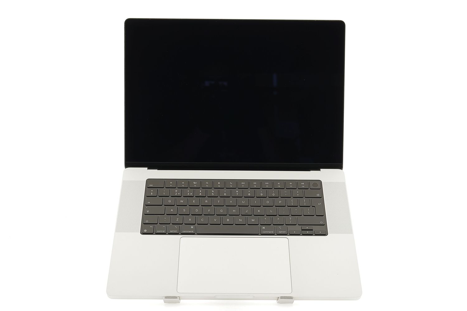 Apple MacBook Pro 16″ 2021, M1 Pro 10 Cores, 16 GB, 16 core GPU 512 GB Silver - Excelent