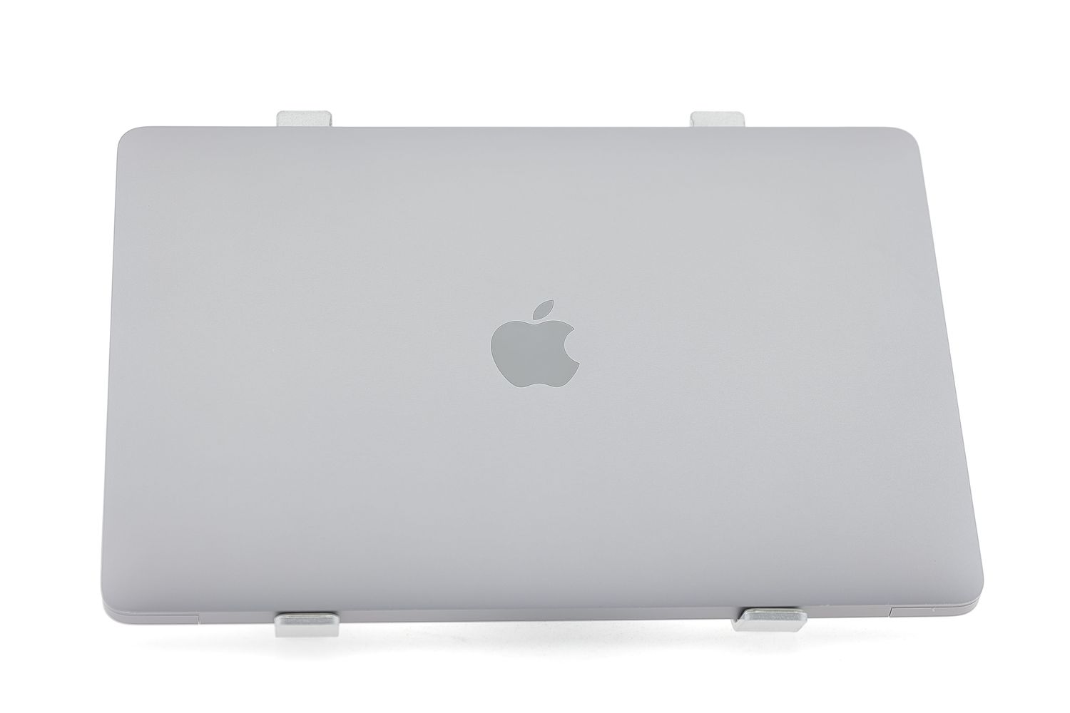 Apple MacBook Air 13″ 2020, M1 8 Cores, 8 GB, 7 core GPU 256 GB Space Gray - Excelent