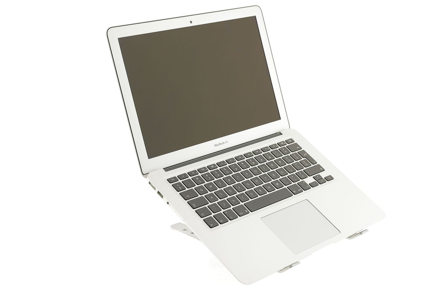 Apple MacBook Air 13″ 2017, i5 1.8 GHz, 8 GB, HD Graphics 6000 128 GB Silver - Εξαιρετικό