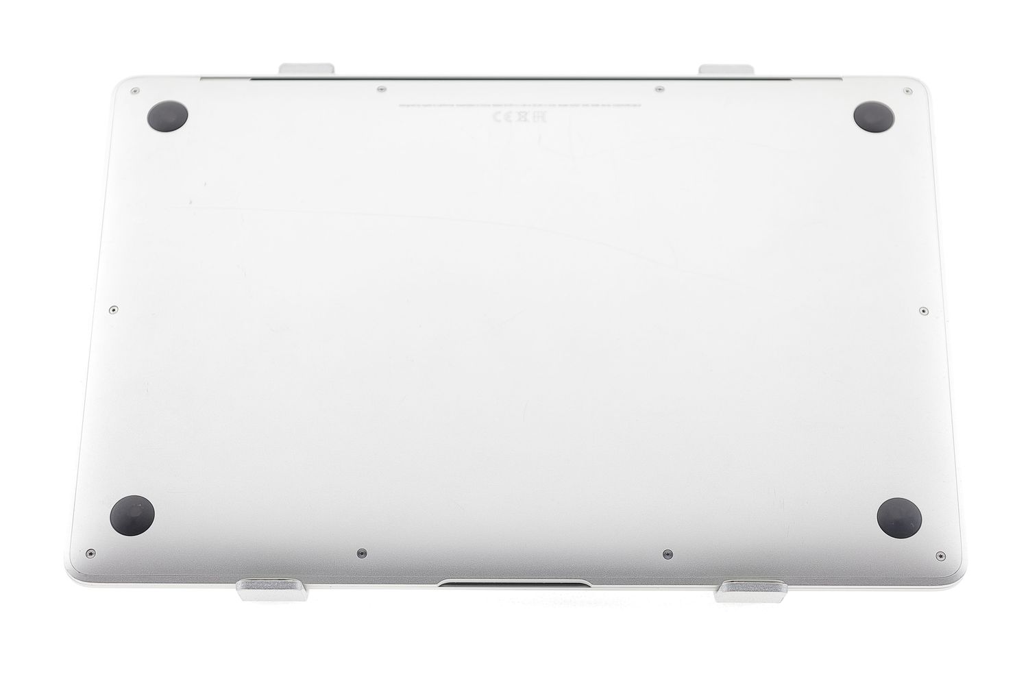 Apple MacBook Air 13″ 2020, M1 8 Cores, 8 GB, 8 core GPU 512 GB Silver - Много добро