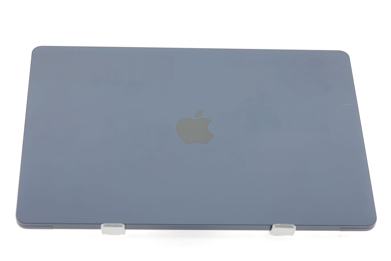 Apple MacBook Air 15″ 2023, M2 8 Cores, 8 GB, 10 core GPU 256 GB Midnight - Kiváló
