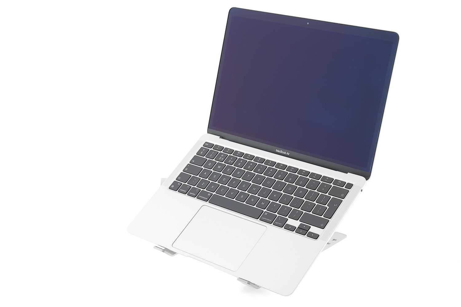 Apple MacBook Air 13″ 2020, M1 8 Cores, 8 GB, 7 core GPU, Silver