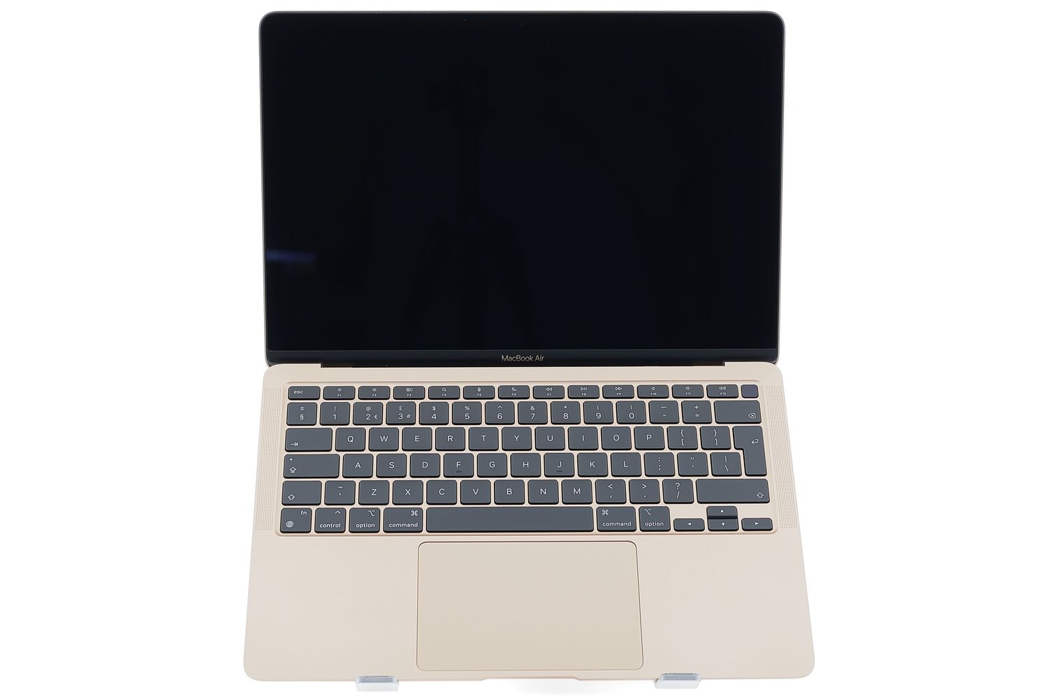 Apple MacBook Air 13″ 2020, M1 8 Cores, 8 GB, 7 core GPU 256 GB Gold