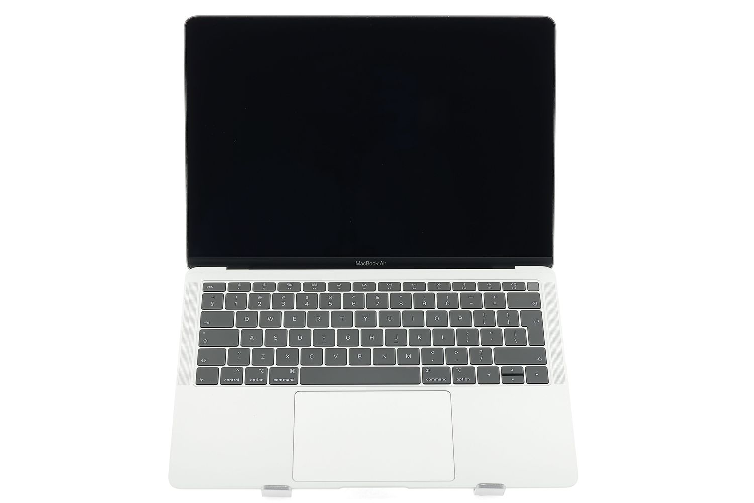 Apple MacBook Air 13″ 2018, i5 1.6 GHz, 8 GB, Intel UHD Graphics 617 128 GB Silver - Много добро