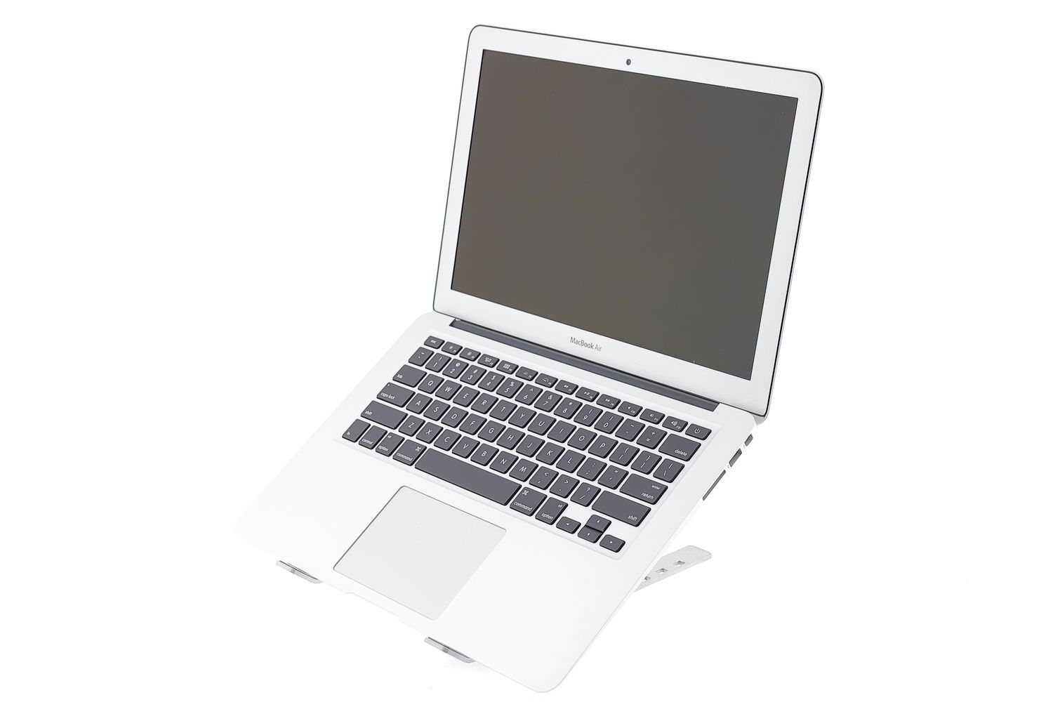 Apple MacBook Air 13″ 2017, i5 1.8 GHz, 8 GB, HD Graphics 6000 128 GB Silver