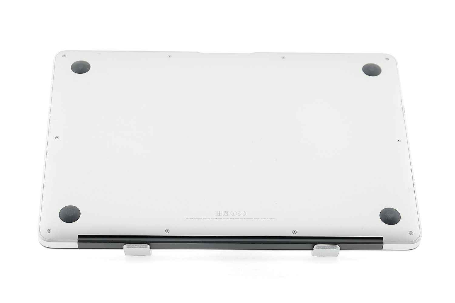 Apple MacBook Air 13″ 2017, i5 1.8 GHz, 8 GB, HD Graphics 6000 128 GB Silver - Отлично