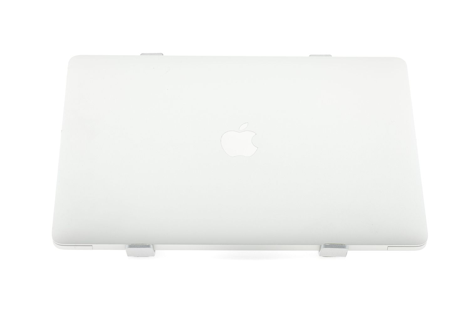 Apple MacBook Pro 13″ 2022, M2 8 Cores, 8 GB, 10 core GPU 512 GB Silver - Excelent
