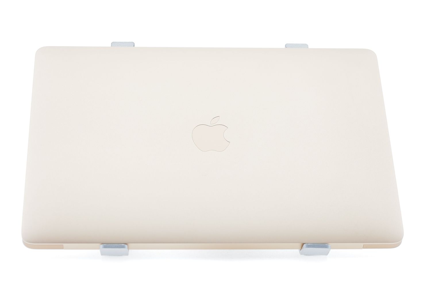 Apple MacBook Air 13″ 2020, M1 8 Cores, 8 GB, 8 core GPU 512 GB Gold