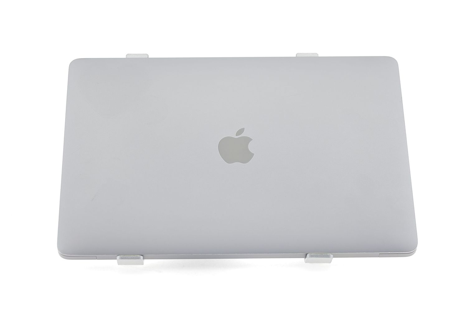 Apple MacBook Pro 13″ 2022, M2 8 Cores, 8 GB, 10 core GPU 256 GB Space Gray