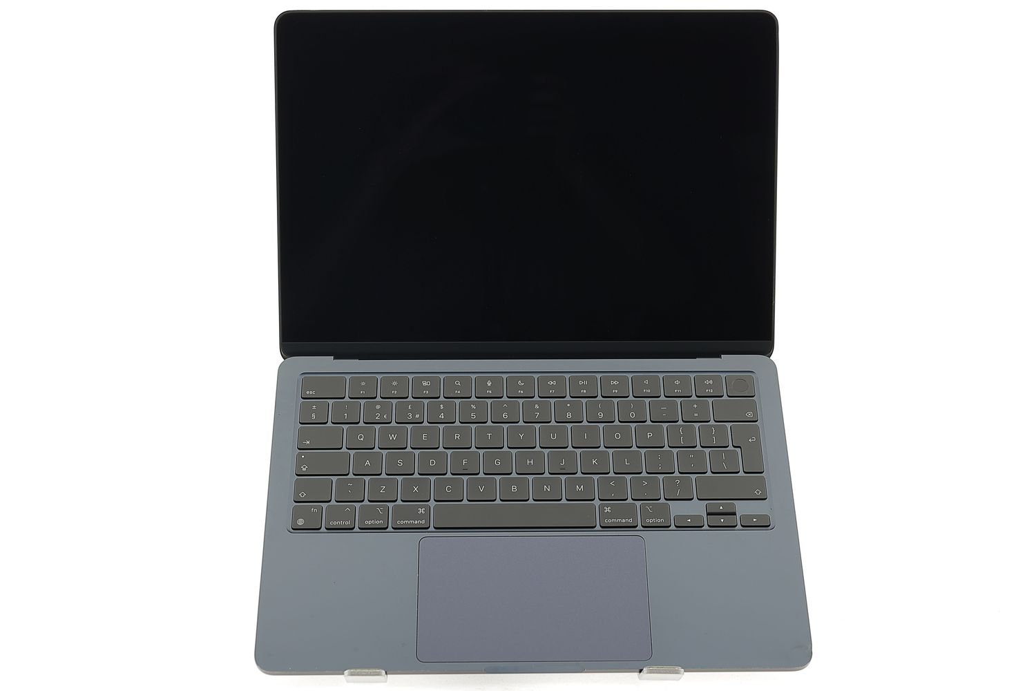 Apple MacBook Air 13″ 2022, M2 8 Cores, 8 GB, 10 core GPU 512 GB Midnight - Jó