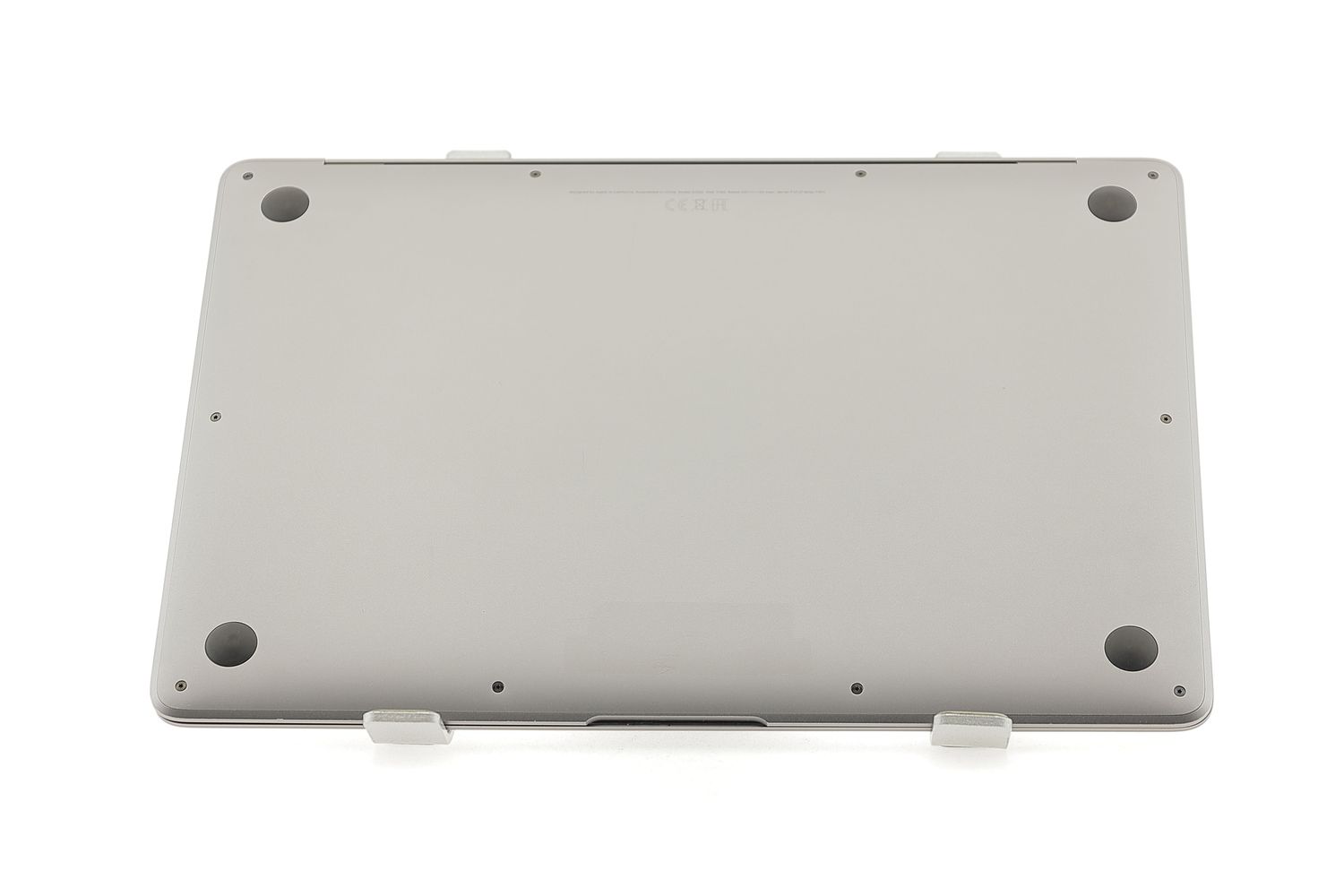 Apple MacBook Air 13″ 2019, i5 1.6 GHz, 8 GB, Intel UHD Graphics 617 256 GB Space Gray - Много добро