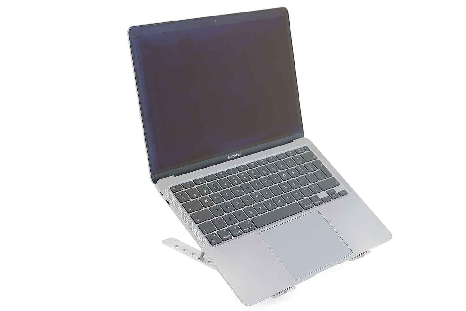 Apple MacBook Air 13″ 2020, M1 8 Cores, 8 GB, 7 core GPU 256 GB Space Gray - Foarte bun