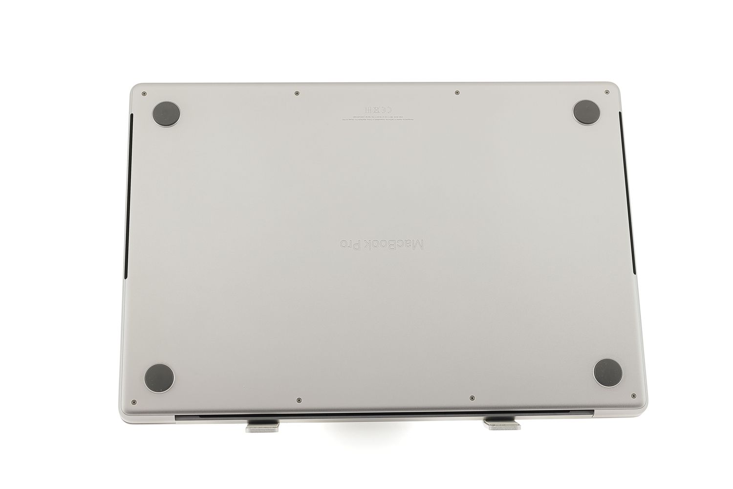 Apple MacBook Pro 16″ 2023, M2 Pro 12 Cores, 16 GB, 19 core GPU 1 TB Space Gray - Като нов