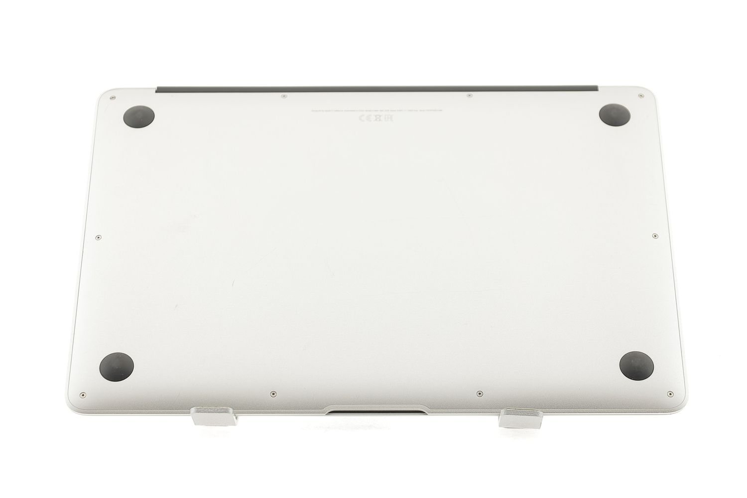 Apple MacBook Air 13″ 2017, i5 1.8 GHz, 8 GB, HD Graphics 6000 128 GB Silver - Отлично