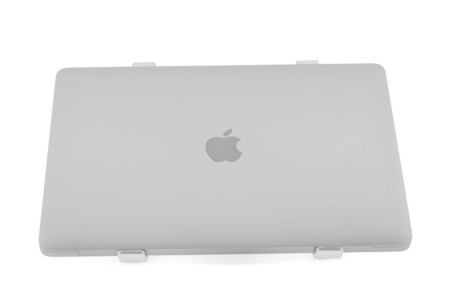 Apple MacBook Air 13″ 2020, M1 8 Cores, 8 GB, 8 core GPU 512 GB Silver - Nagyon jó