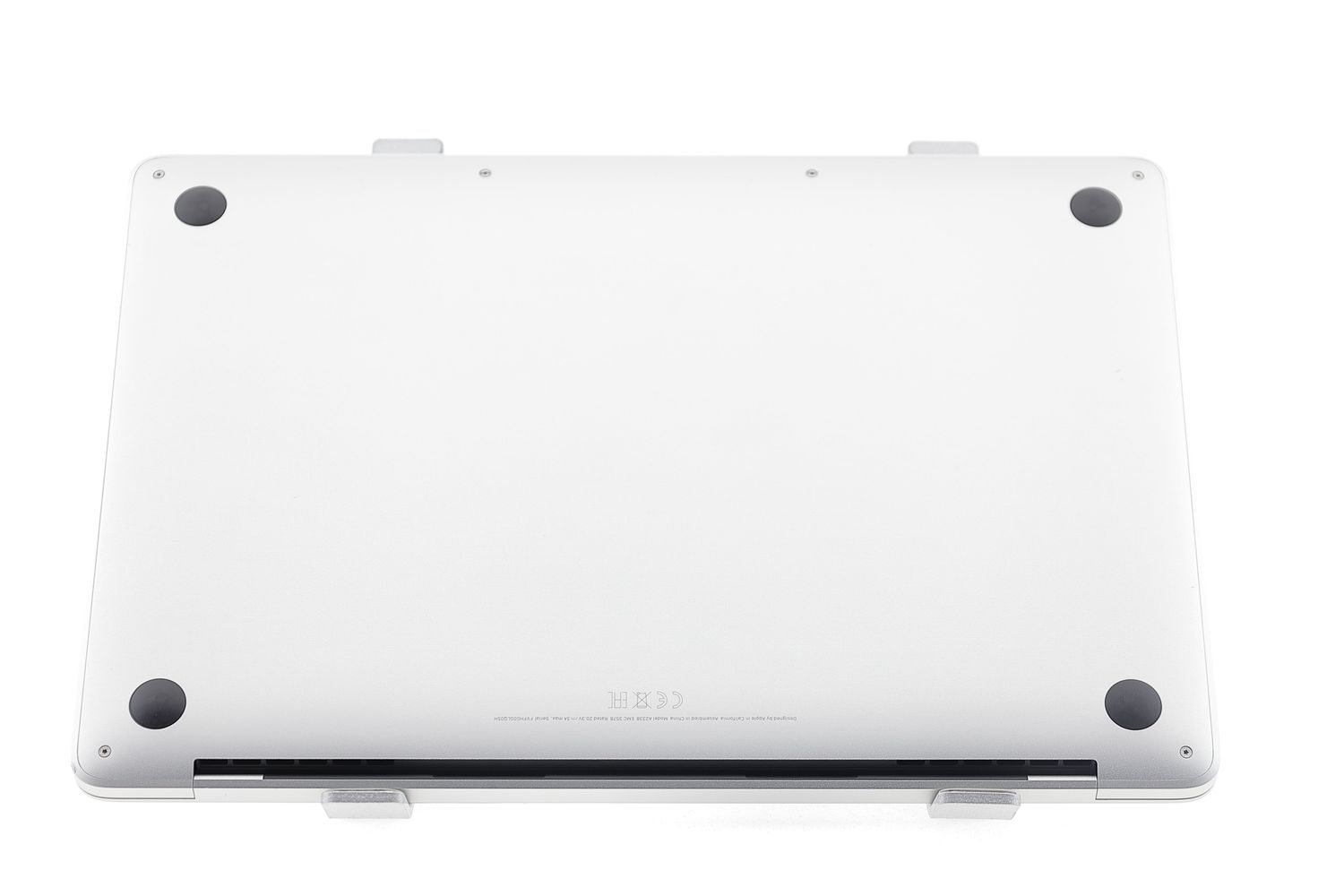 Apple MacBook Pro 13″ 2020, M1 8 Cores, 8 GB, 8 core GPU 512 GB Silver - Foarte bun