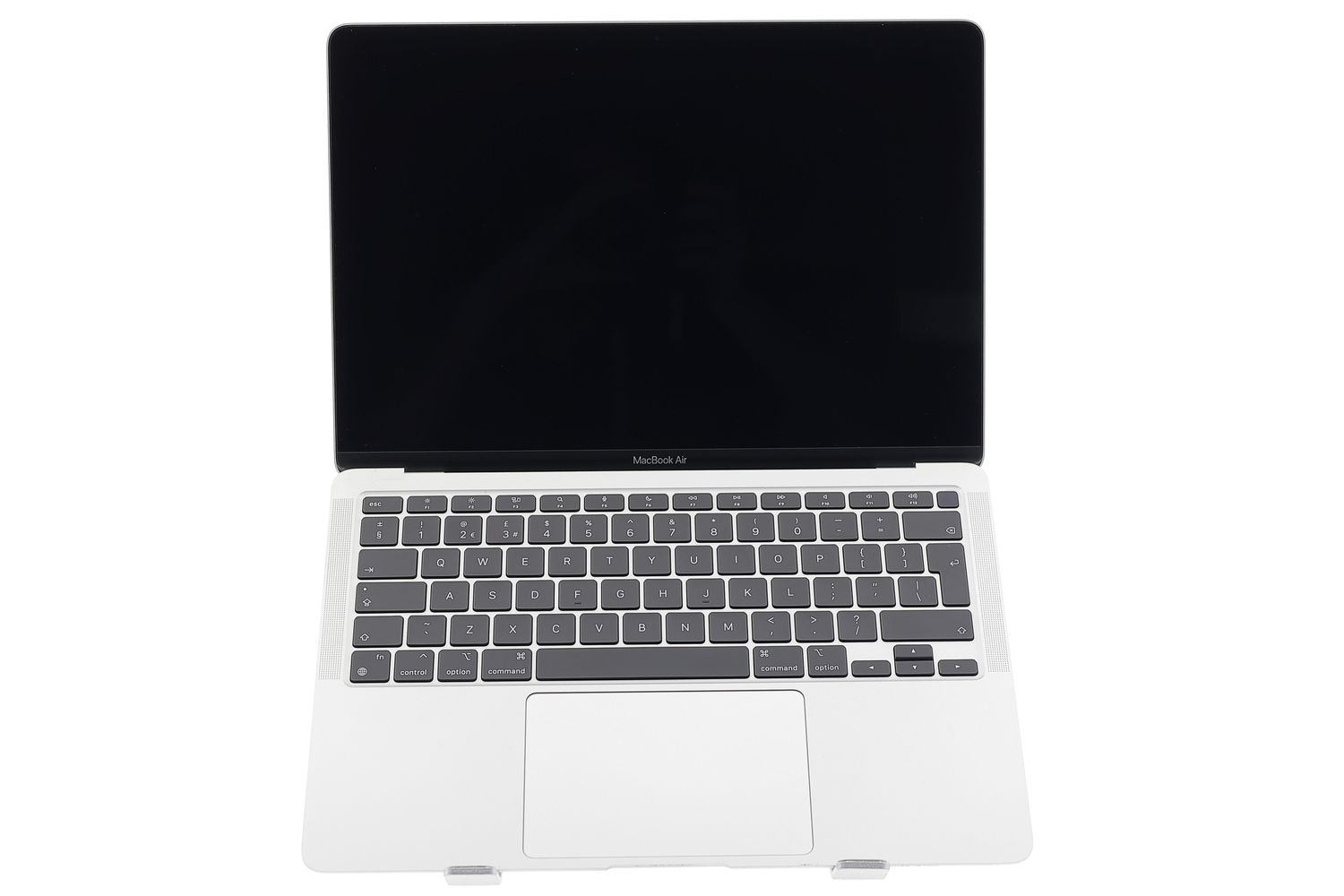 Apple MacBook Air 13″ 2020, M1 8 Cores, 8 GB, 7 core GPU 256 GB Silver - Excelent