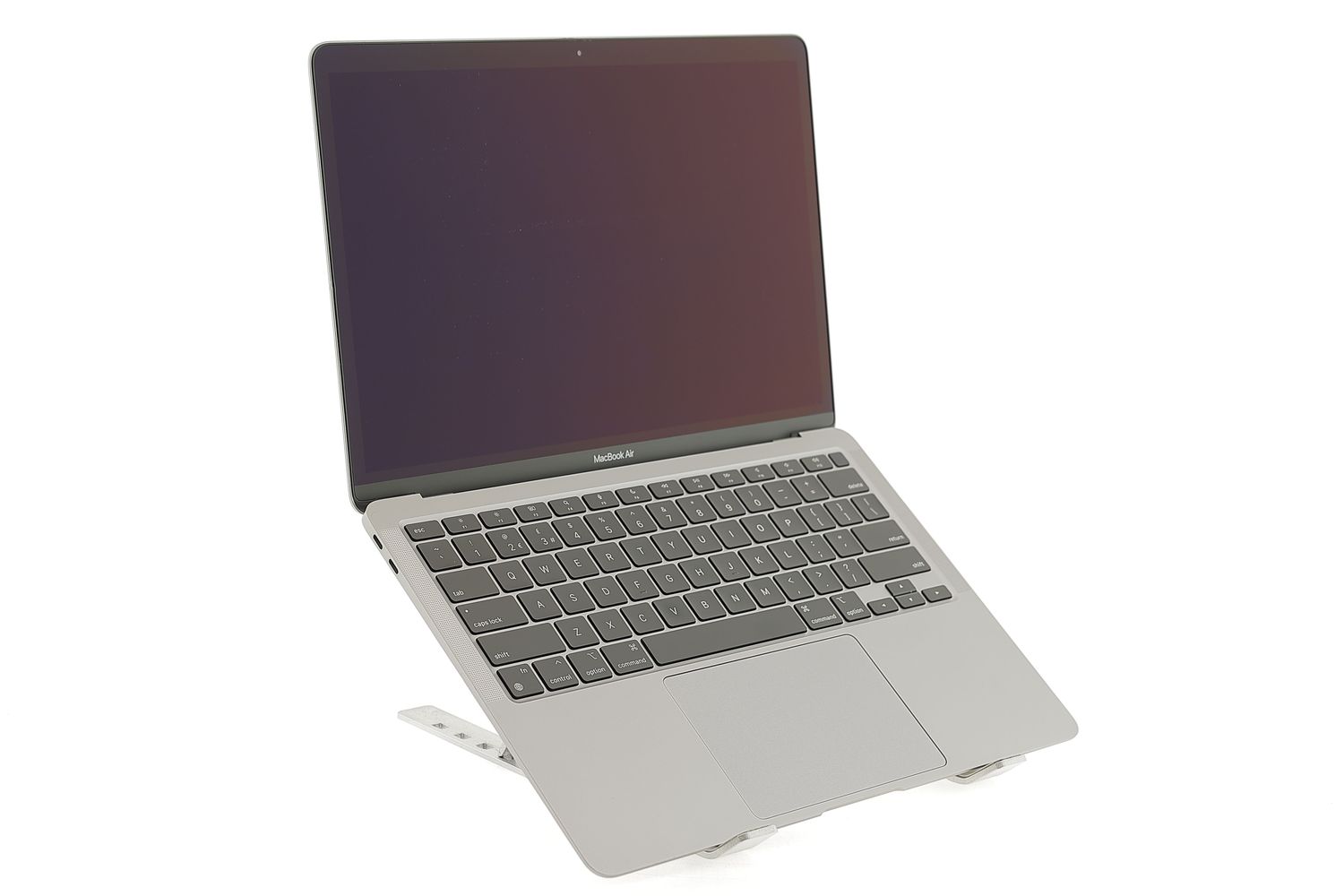 Apple MacBook Air 13″ 2020, M1 8 Cores, 8 GB, 7 core GPU 256 GB Space Gray - Foarte bun