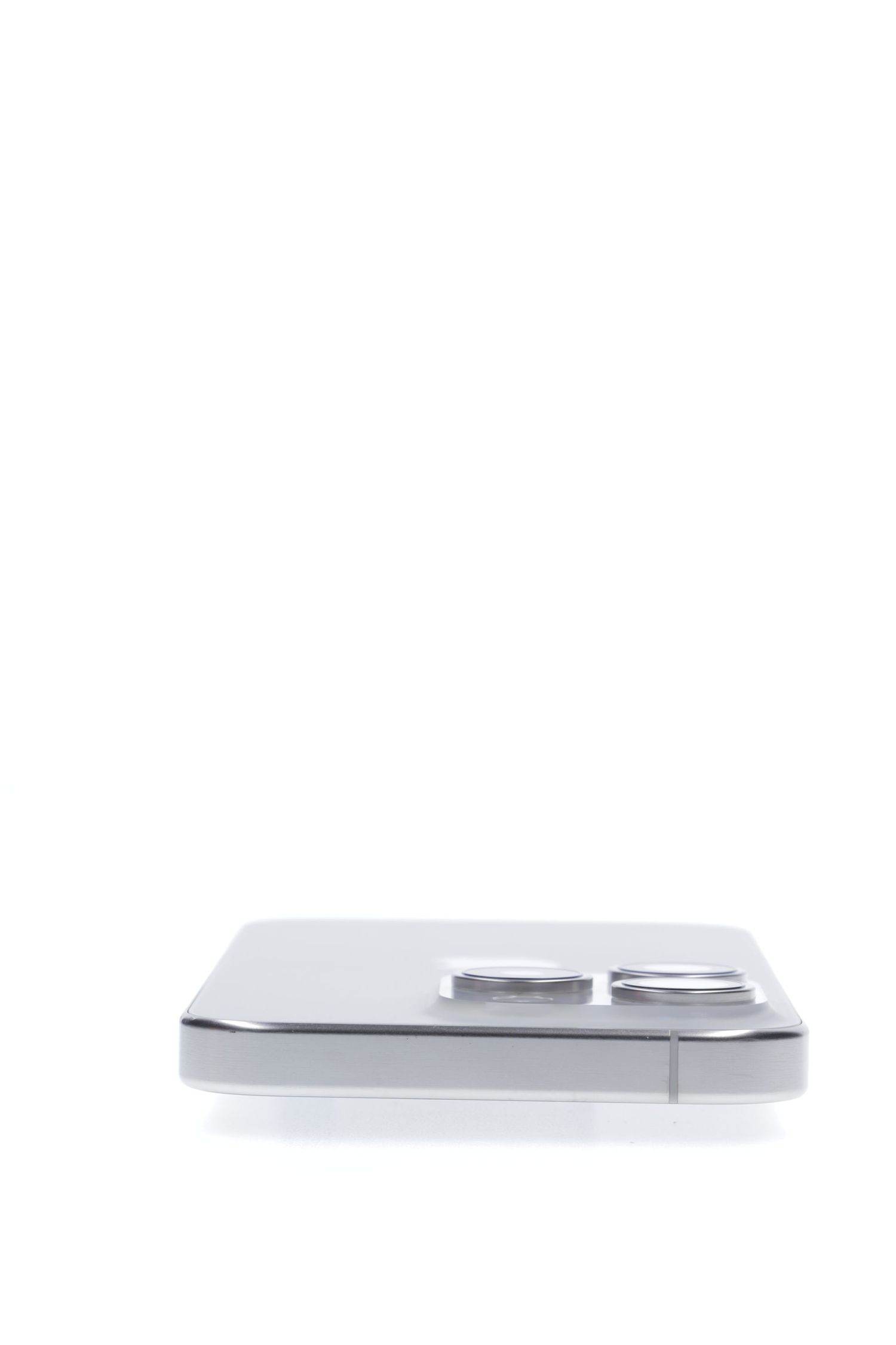 Apple iPhone 15 Pro 1 TB White Titanium - Много добро