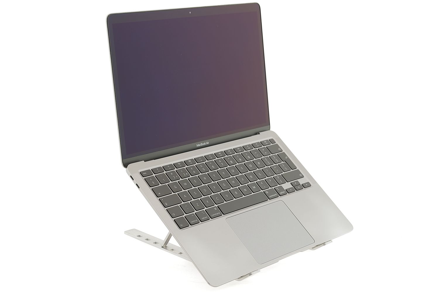 Apple MacBook Air 13″ 2020, M1 8 Cores, 8 GB, 7 core GPU 256 GB Silver - Nagyon jó