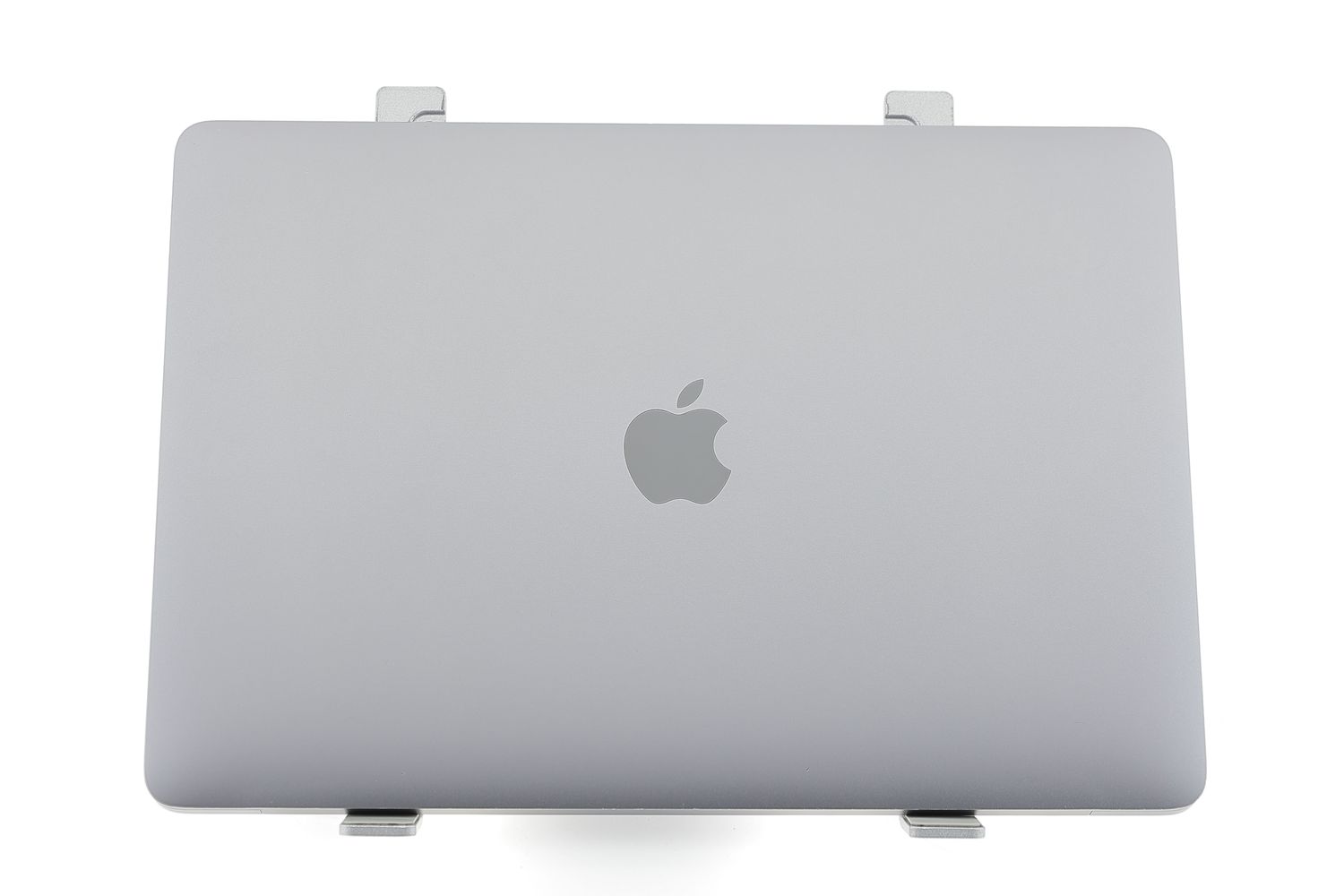 Apple MacBook Air 13″ 2020, M1 8 Cores, 8 GB, 7 core GPU 256 GB Space Gray - Excelent