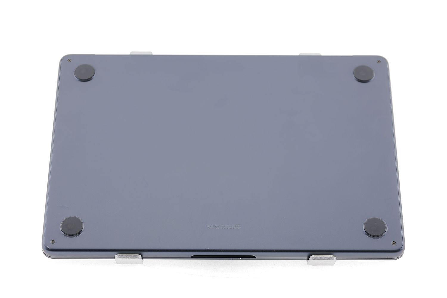 Apple MacBook Air 13″ 2022, M2 8 Cores, 8 GB, 8 core GPU 256 GB Midnight