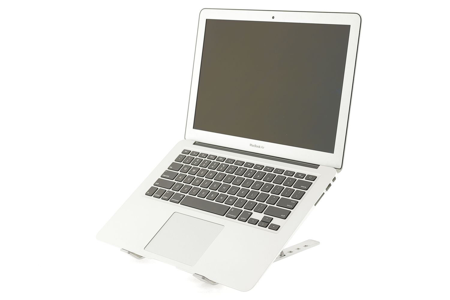 Apple MacBook Air 13″ 2017, i7 2.2 GHz, 8 GB, HD Graphics 6000 512 GB Silver - Excelent