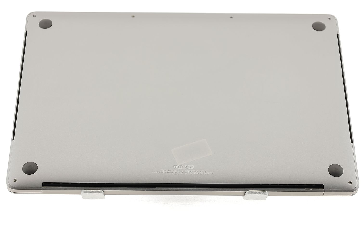 Apple MacBook Pro 15″ Touch Bar 2019, i7 2.6 GHz, 16 GB, AMD Radeon Pro 555X 256 GB Space Gray - Bun