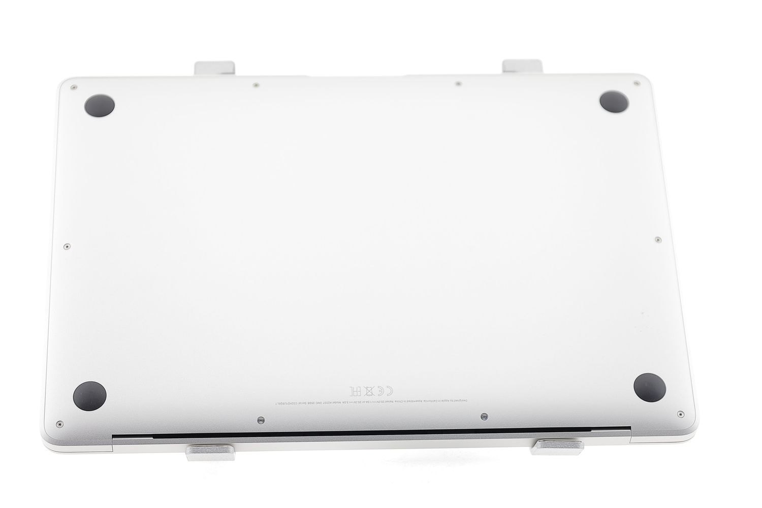 Apple MacBook Air 13″ 2020, M1 8 Cores, 8 GB, 7 core GPU 256 GB Silver