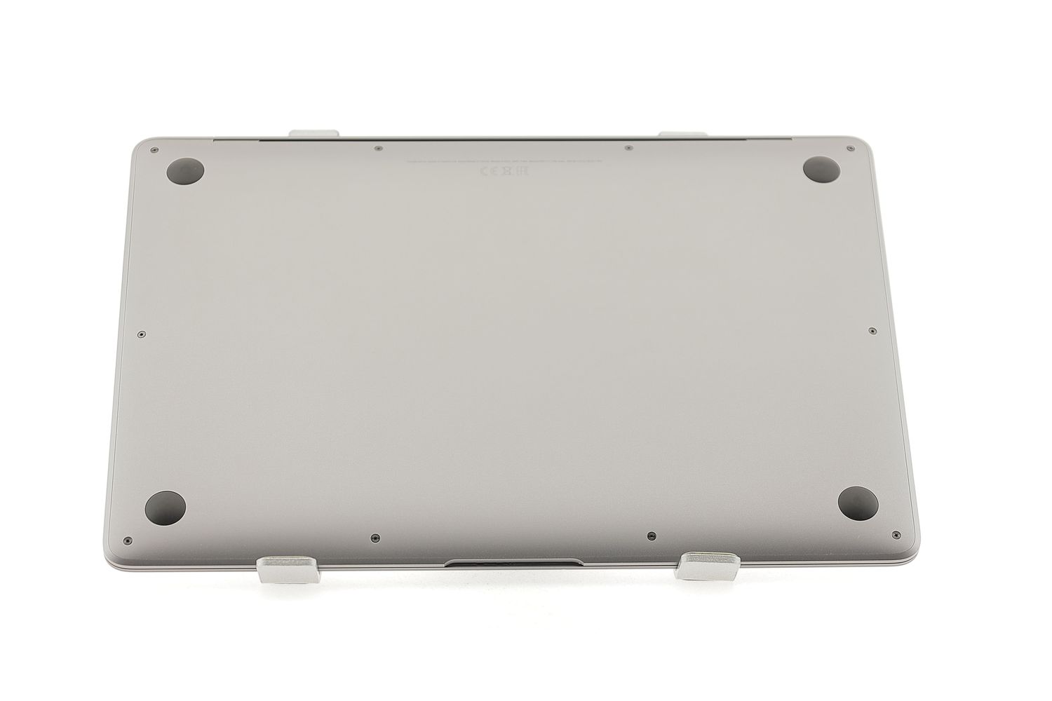 Apple MacBook Air 13″ 2019, i5 1.6 GHz, 8 GB, Intel UHD Graphics 617 128 GB Space Gray - Отлично