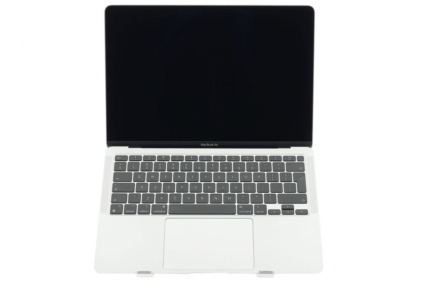 Apple MacBook Air 13″ 2020, M1 8 Cores, 8 GB, 7 core GPU 256 GB Silver - Ca nou