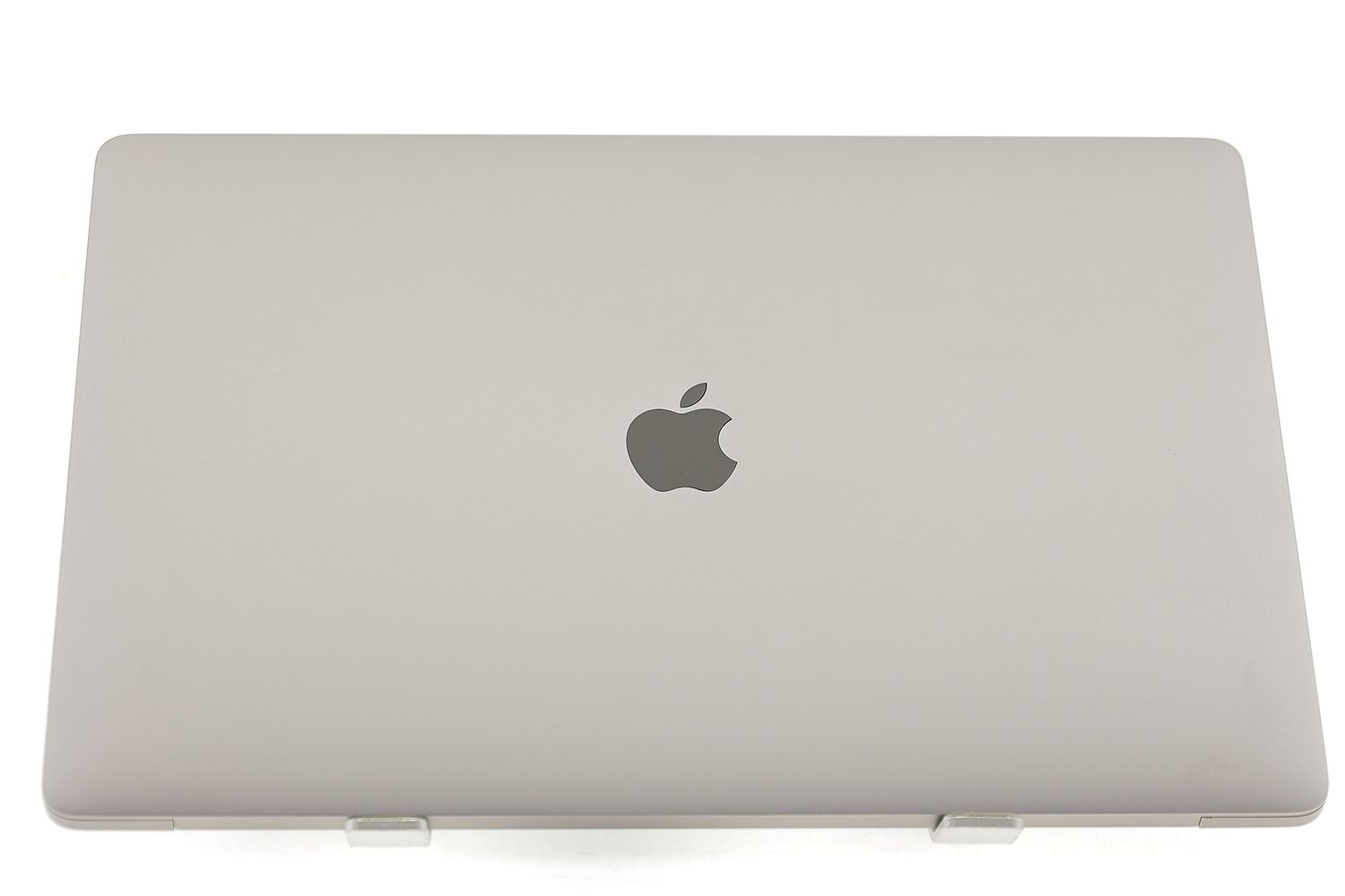 Apple MacBook Pro 15″ Touch Bar 2018, i7 2.6 GHz, 32 GB, AMD Radeon Pro 560X 1 TB Space Gray - Excelent