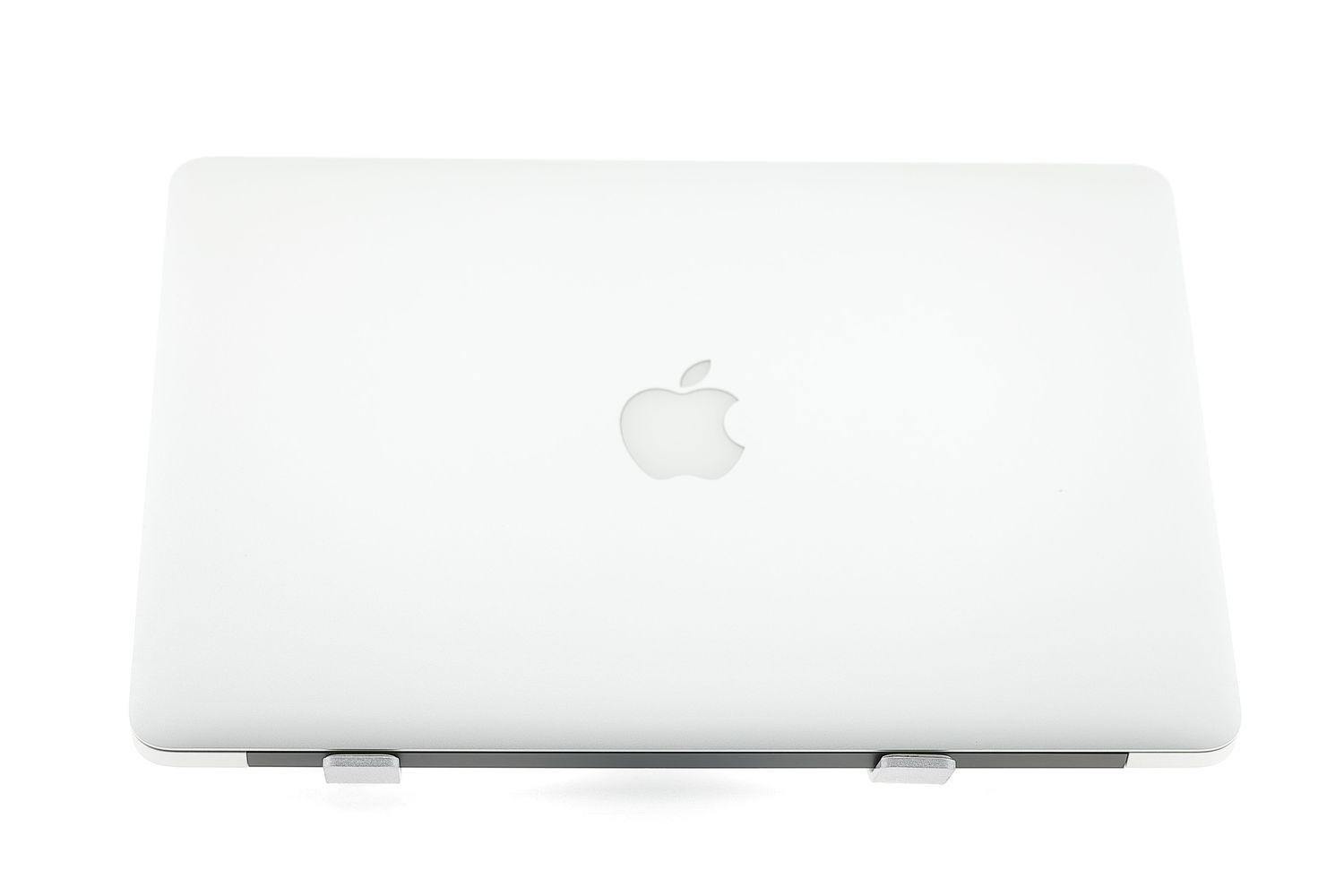 Apple MacBook Air 13″ 2017, i5 1.8 GHz, 8 GB, HD Graphics 6000 256 GB Silver - Újszerű