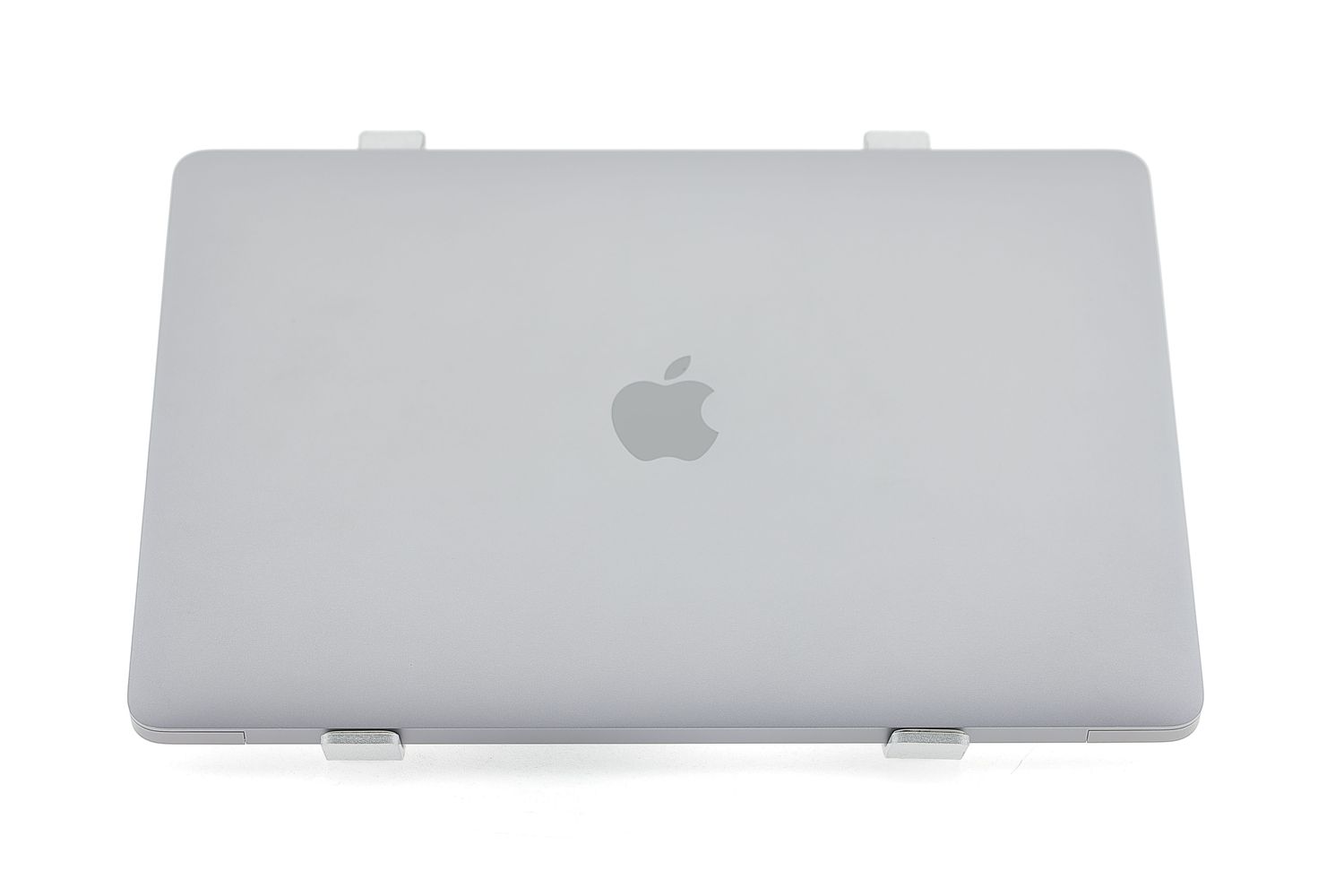 Apple MacBook Air 13″ 2020, i5 1.1 GHz, 8 GB, Intel Iris Plus 256 GB Space Gray - Като нов
