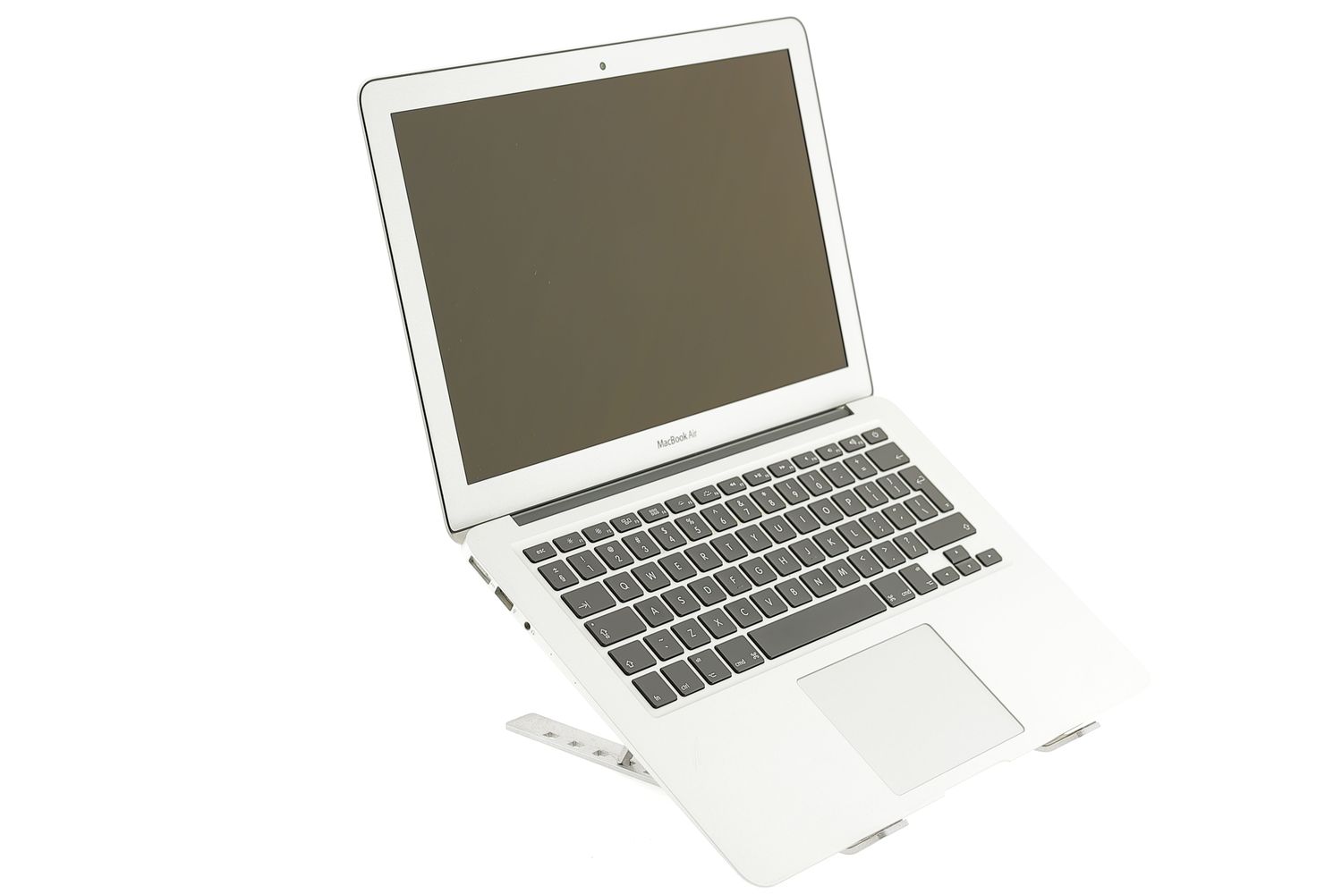 Apple MacBook Air 13″ 2017, i5 1.8 GHz, 8 GB, HD Graphics 6000 128 GB Silver - Отлично