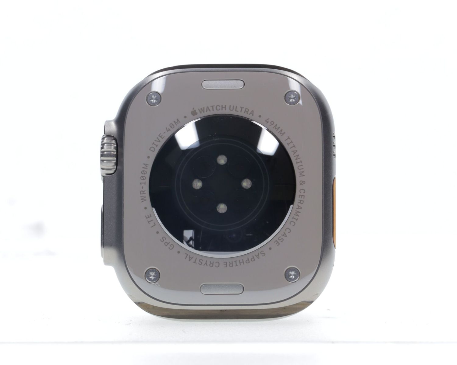 Apple Watch Ultra 2022, GPS + Cellular, Titanium 49mm Titanium - Отлично