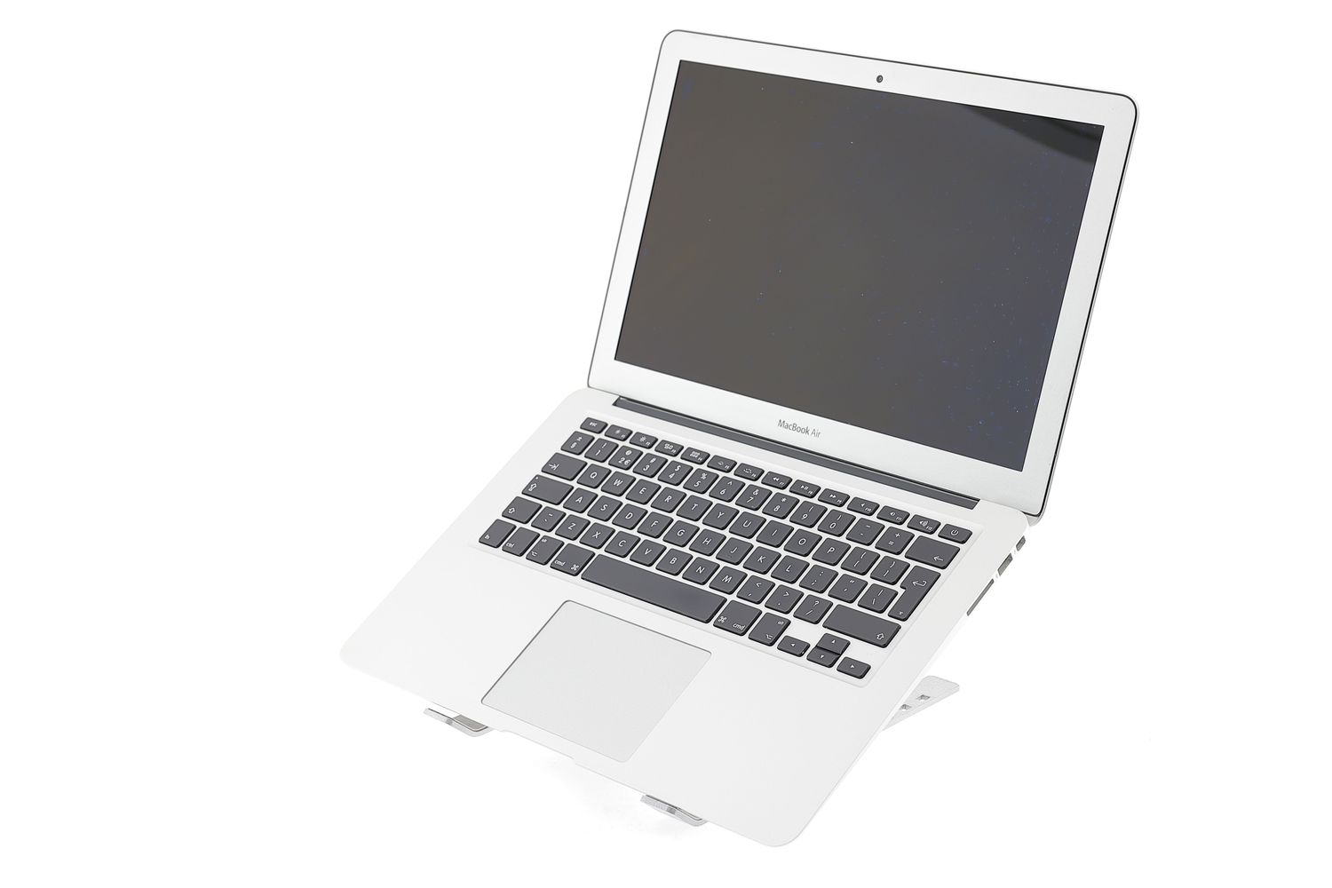 Apple MacBook Air 13″ 2017, i5 1.8 GHz, 8 GB, HD Graphics 6000 128 GB Silver