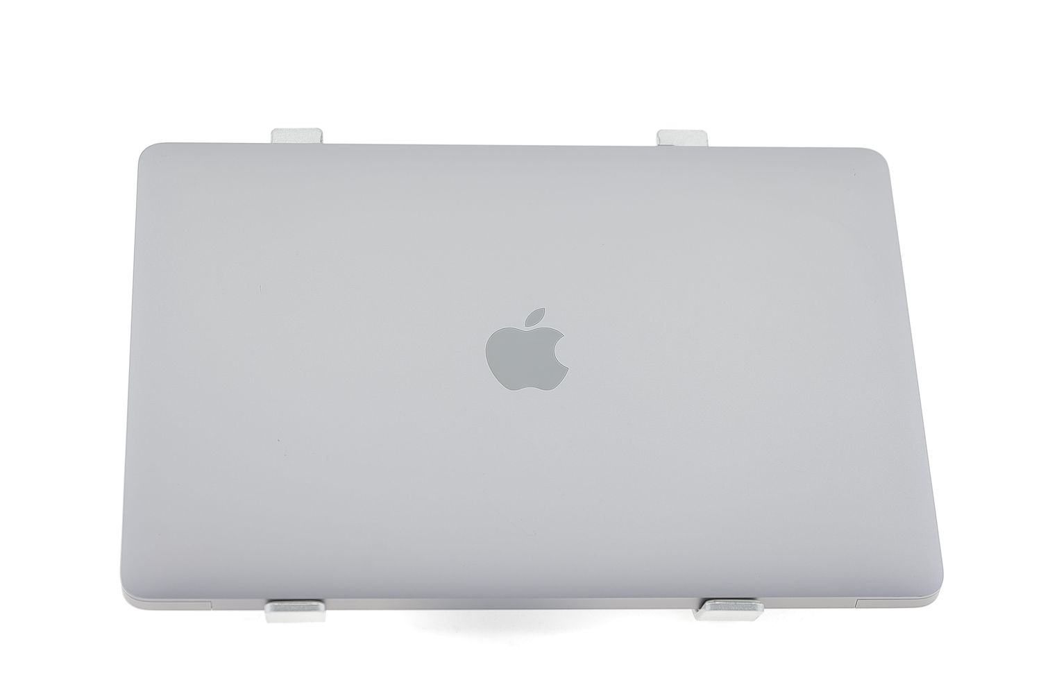 Apple MacBook Air 13″ 2020, M1 8 Cores, 8 GB, 7 core GPU 128 GB Space Gray - Excelent