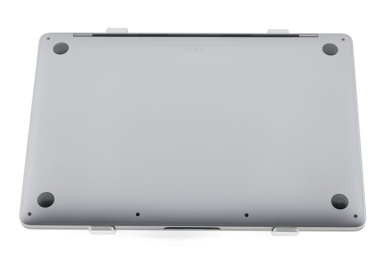 Apple MacBook Pro 13″ 2020, M1 8 Cores, 8 GB, 8 core GPU 256 GB Space Gray - Много добро